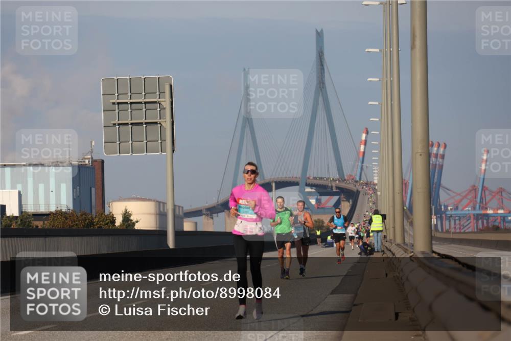 03.10.2025 - Köhlbrandbrückenlauf Luisa Fischer http://msf.ph/oto/8998084 03.10.2025 10:38:24 Position 3 3203 meine-sportfotos.de