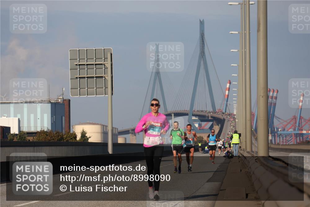 03.10.2025 - Köhlbrandbrückenlauf Luisa Fischer http://msf.ph/oto/8998090 03.10.2025 10:38:24 Position 3  meine-sportfotos.de