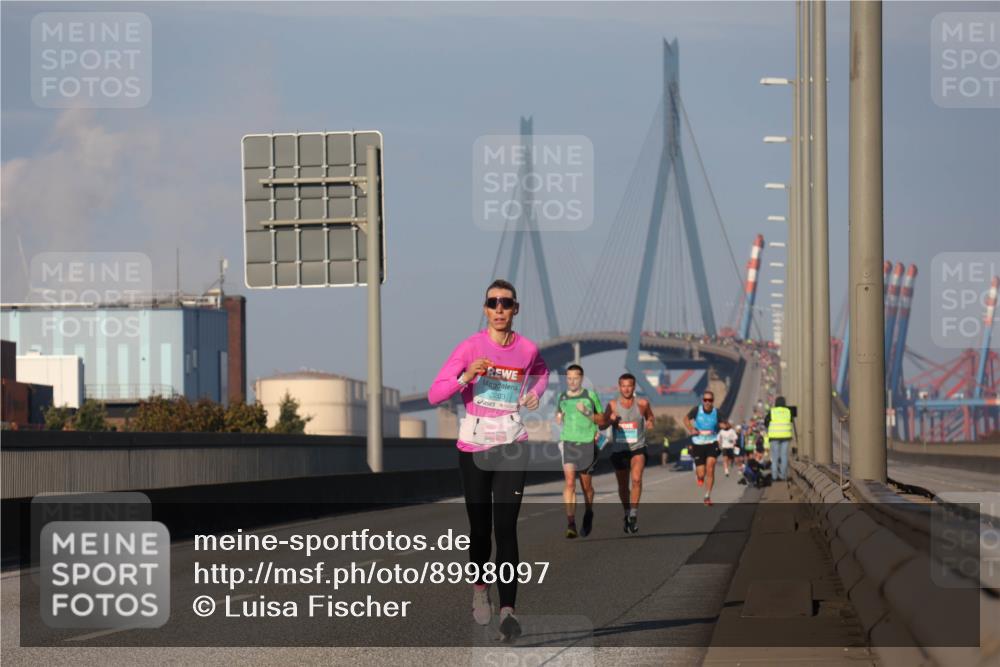 03.10.2025 - Köhlbrandbrückenlauf Luisa Fischer http://msf.ph/oto/8998097 03.10.2025 10:38:25 Position 3 3203, 3203 meine-sportfotos.de