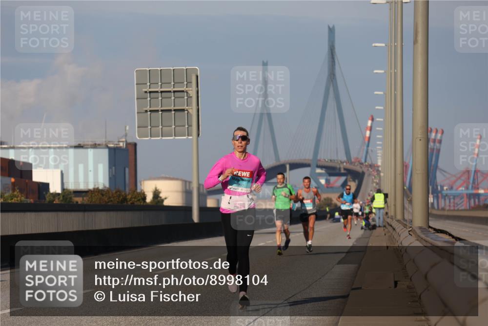 03.10.2025 - Köhlbrandbrückenlauf Luisa Fischer http://msf.ph/oto/8998104 03.10.2025 10:38:26 Position 3 3203 meine-sportfotos.de