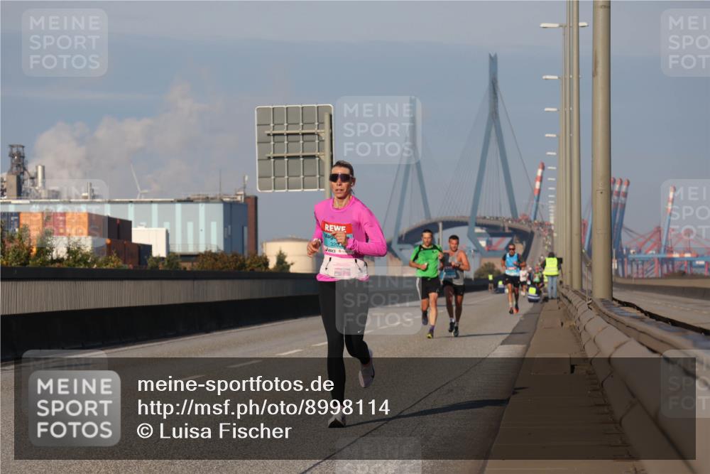 03.10.2025 - Köhlbrandbrückenlauf Luisa Fischer http://msf.ph/oto/8998114 03.10.2025 10:38:27 Position 3  meine-sportfotos.de