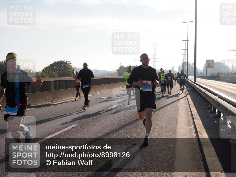 03.10.2025 - Köhlbrandbrückenlauf Fabian Wolf http://msf.ph/oto/8998126 03.10.2025 09:15:36 Position 3 3832, 1504 meine-sportfotos.de