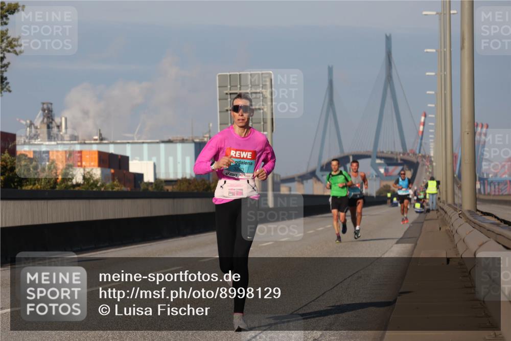 03.10.2025 - Köhlbrandbrückenlauf Luisa Fischer http://msf.ph/oto/8998129 03.10.2025 10:38:28 Position 3 3203 meine-sportfotos.de