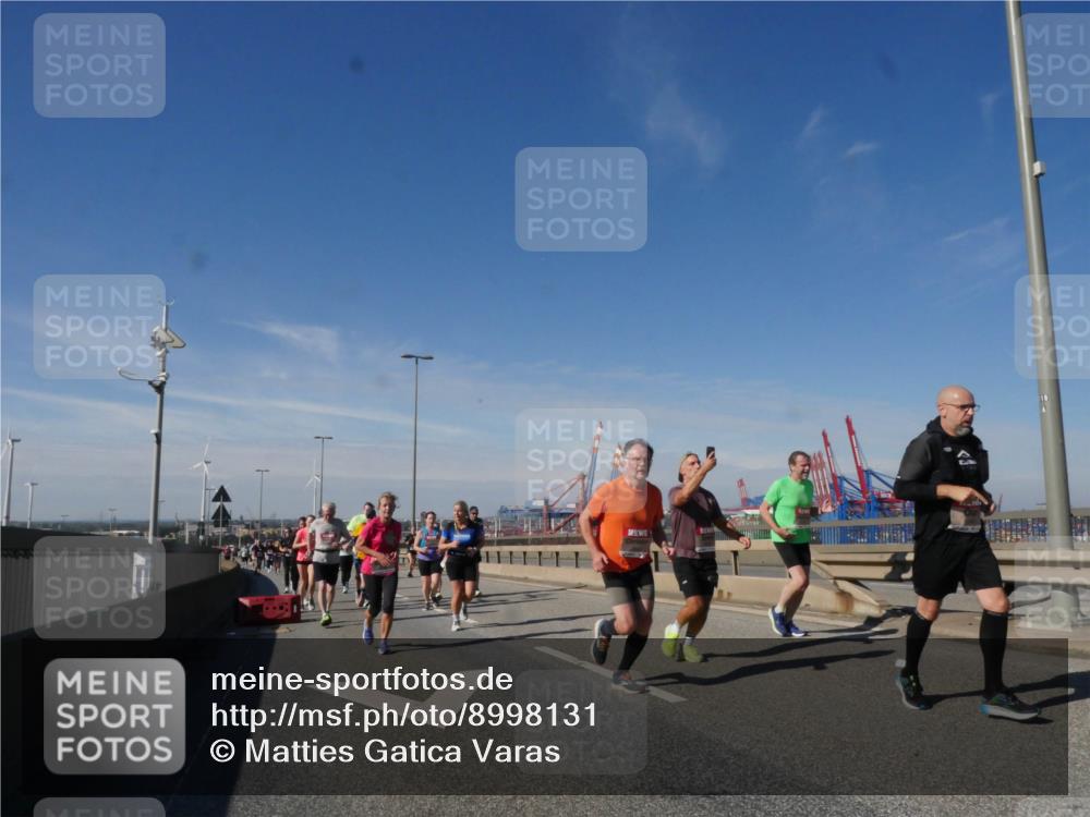 03.10.2025 - Köhlbrandbrückenlauf Matties Gatica Varas http://msf.ph/oto/8998131 03.10.2025 12:49:57 Position 2  meine-sportfotos.de