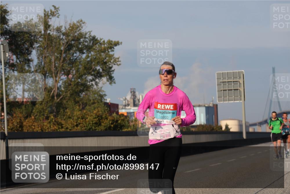 03.10.2025 - Köhlbrandbrückenlauf Luisa Fischer http://msf.ph/oto/8998147 03.10.2025 10:38:29 Position 3 3203 meine-sportfotos.de