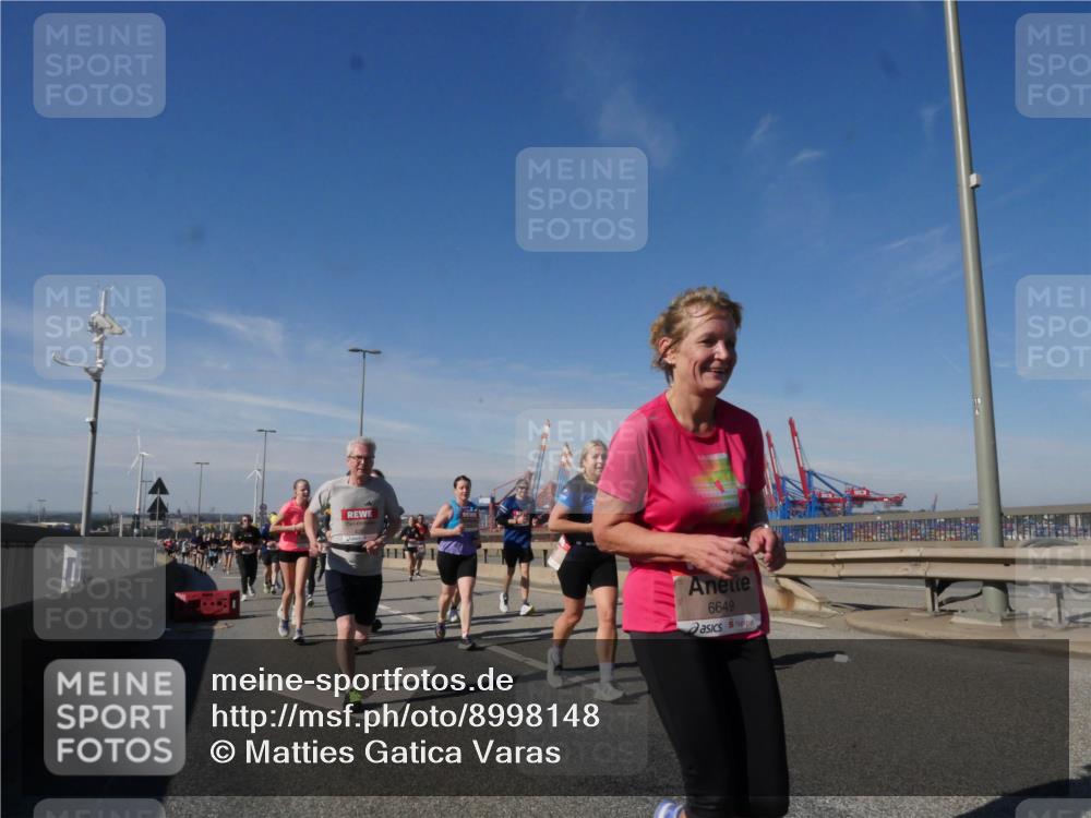03.10.2025 - Köhlbrandbrückenlauf Matties Gatica Varas http://msf.ph/oto/8998148 03.10.2025 12:50:00 Position 2 6649 meine-sportfotos.de