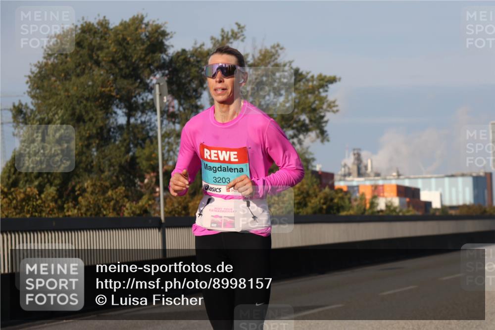03.10.2025 - Köhlbrandbrückenlauf Luisa Fischer http://msf.ph/oto/8998157 03.10.2025 10:38:30 Position 3 3203 meine-sportfotos.de