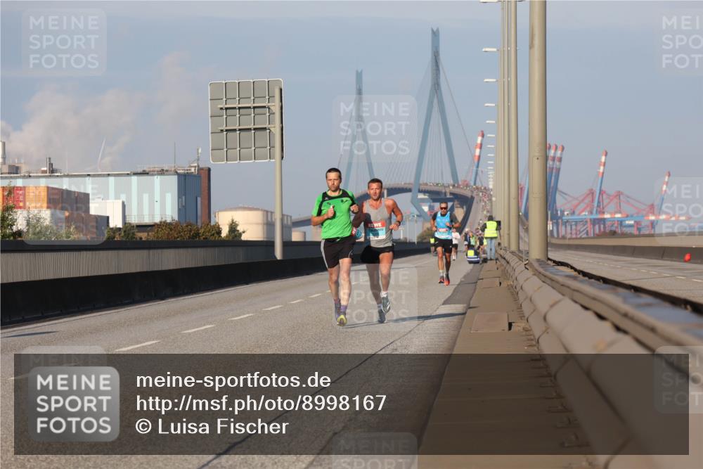 03.10.2025 - Köhlbrandbrückenlauf Luisa Fischer http://msf.ph/oto/8998167 03.10.2025 10:38:31 Position 3  meine-sportfotos.de