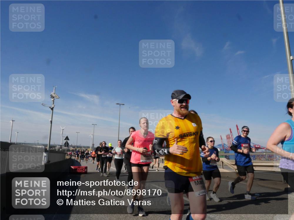 03.10.2025 - Köhlbrandbrückenlauf Matties Gatica Varas http://msf.ph/oto/8998170 03.10.2025 12:50:02 Position 2 4139, 59 meine-sportfotos.de