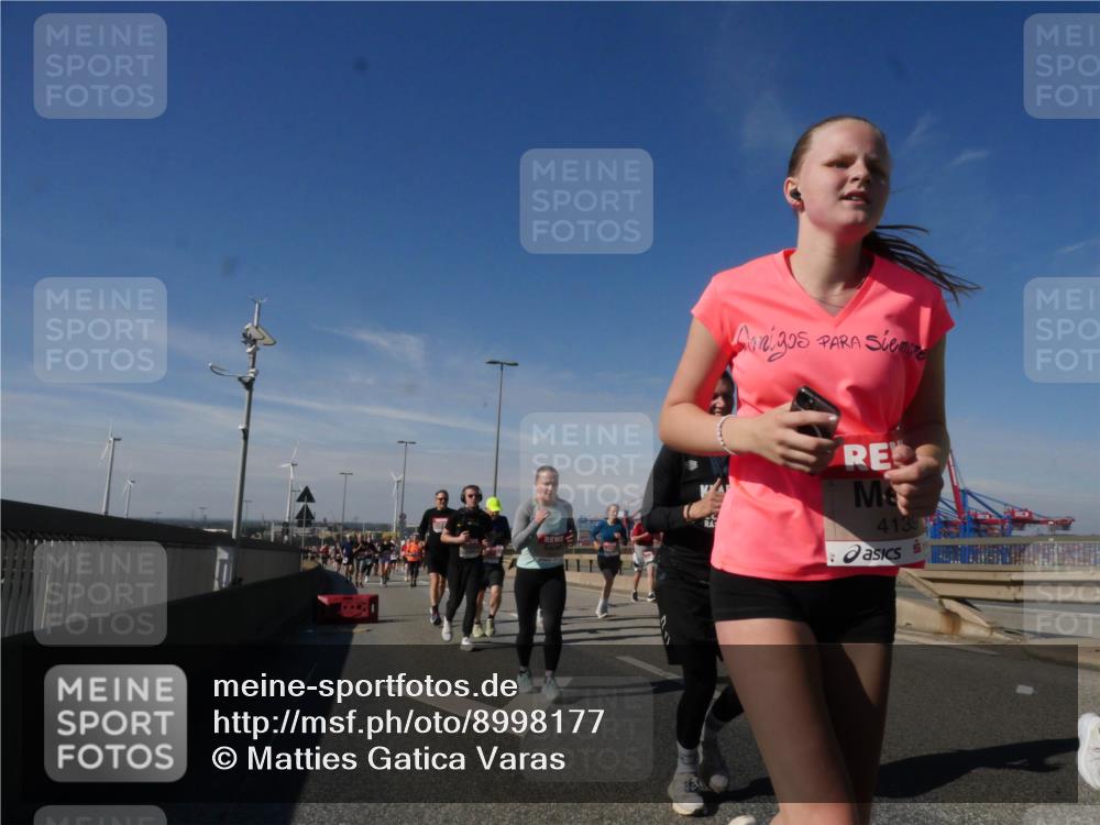 03.10.2025 - Köhlbrandbrückenlauf Matties Gatica Varas http://msf.ph/oto/8998177 03.10.2025 12:50:03 Position 2 4139, 2 meine-sportfotos.de