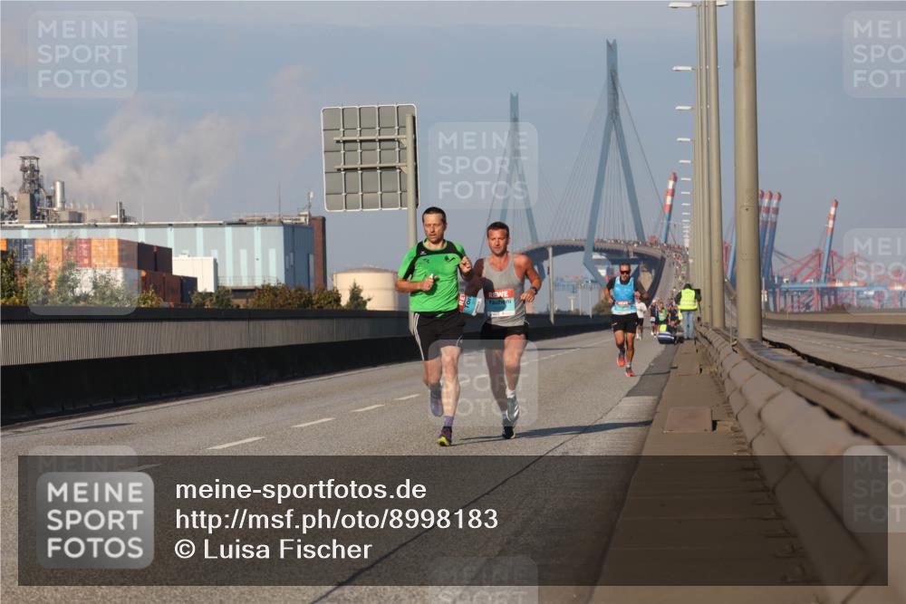 03.10.2025 - Köhlbrandbrückenlauf Luisa Fischer http://msf.ph/oto/8998183 03.10.2025 10:38:32 Position 3  meine-sportfotos.de