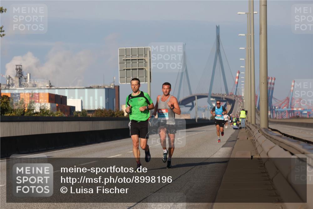 03.10.2025 - Köhlbrandbrückenlauf Luisa Fischer http://msf.ph/oto/8998196 03.10.2025 10:38:33 Position 3  meine-sportfotos.de