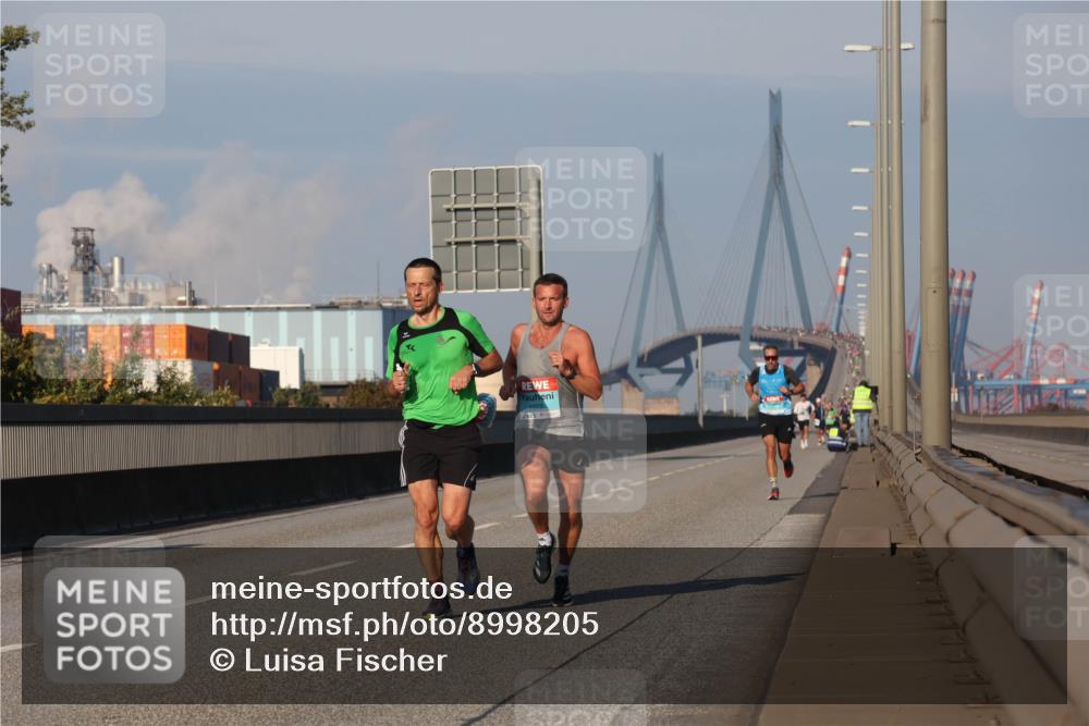 03.10.2025 - Köhlbrandbrückenlauf Luisa Fischer http://msf.ph/oto/8998205 03.10.2025 10:38:34 Position 3 1022 meine-sportfotos.de