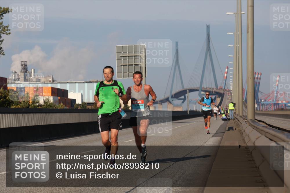 03.10.2025 - Köhlbrandbrückenlauf Luisa Fischer http://msf.ph/oto/8998210 03.10.2025 10:38:34 Position 3  meine-sportfotos.de