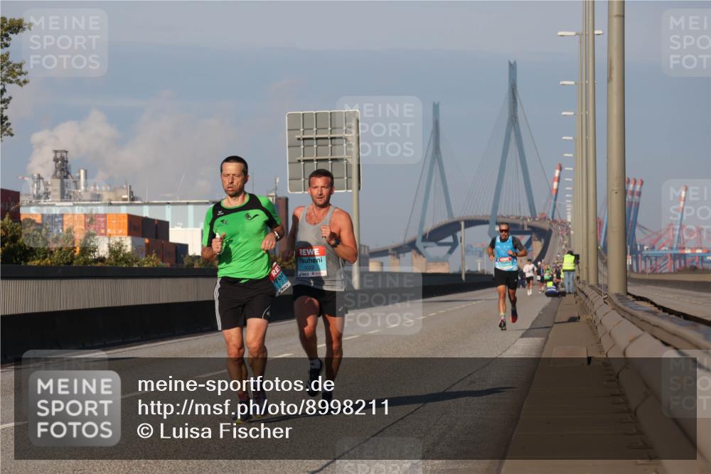 03.10.2025 - Köhlbrandbrückenlauf Luisa Fischer http://msf.ph/oto/8998211 03.10.2025 10:38:35 Position 3 1022 meine-sportfotos.de