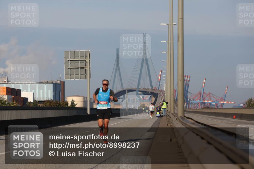 03.10.2025 - Köhlbrandbrückenlauf Luisa Fischer http://msf.ph/oto/8998237 03.10.2025 10:38:40 Position 3  meine-sportfotos.de