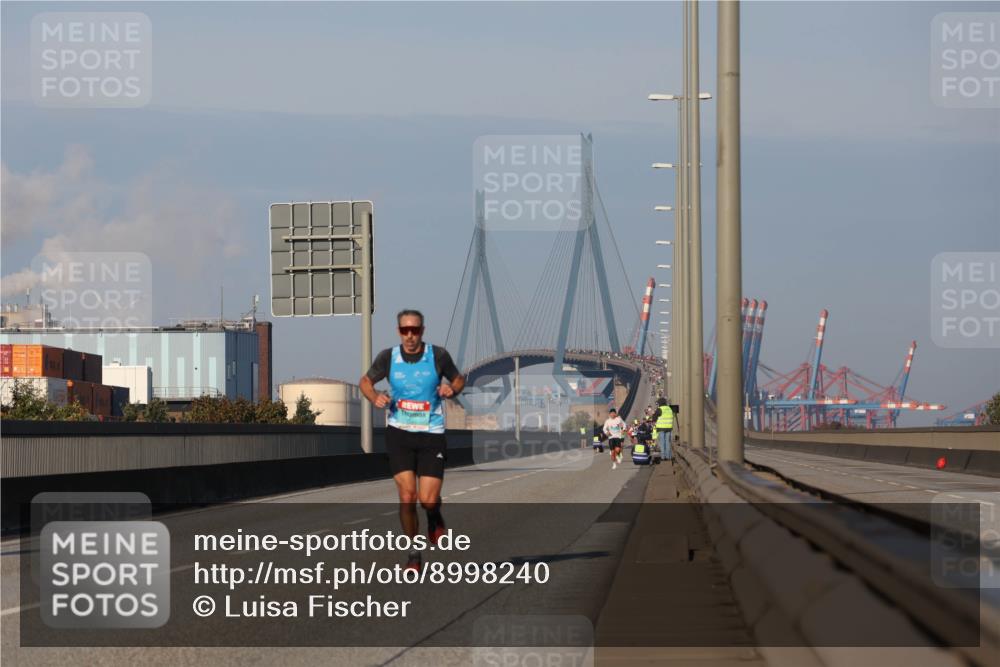 03.10.2025 - Köhlbrandbrückenlauf Luisa Fischer http://msf.ph/oto/8998240 03.10.2025 10:38:41 Position 3  meine-sportfotos.de