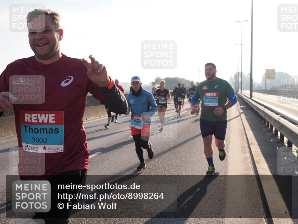 03.10.2025 - Köhlbrandbrückenlauf Fabian Wolf http://msf.ph/oto/8998264 03.10.2025 09:15:43 Position 3 3603, 1330, 1213 meine-sportfotos.de