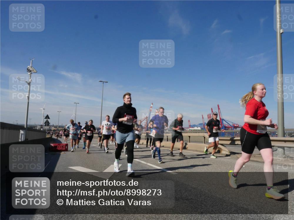 03.10.2025 - Köhlbrandbrückenlauf Matties Gatica Varas http://msf.ph/oto/8998273 03.10.2025 12:50:14 Position 2  meine-sportfotos.de
