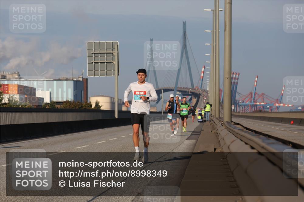 03.10.2025 - Köhlbrandbrückenlauf Luisa Fischer http://msf.ph/oto/8998349 03.10.2025 10:39:04 Position 3  meine-sportfotos.de
