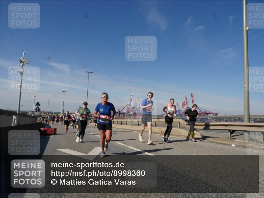 03.10.2025 - Köhlbrandbrückenlauf Matties Gatica Varas http://msf.ph/oto/8998360 03.10.2025 12:50:24 Position 2  meine-sportfotos.de