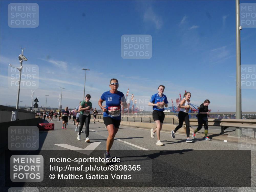 03.10.2025 - Köhlbrandbrückenlauf Matties Gatica Varas http://msf.ph/oto/8998365 03.10.2025 12:50:25 Position 2  meine-sportfotos.de