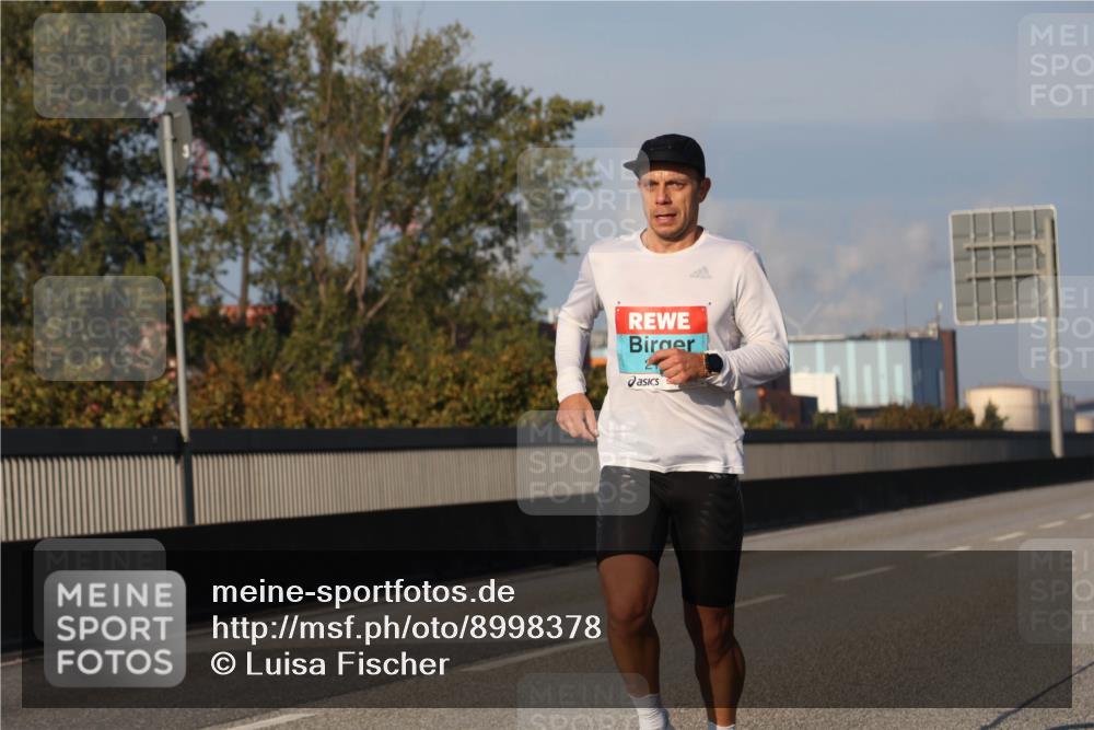 03.10.2025 - Köhlbrandbrückenlauf Luisa Fischer http://msf.ph/oto/8998378 03.10.2025 10:39:07 Position 3  meine-sportfotos.de