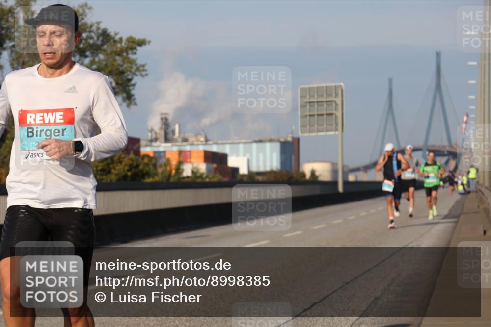 03.10.2025 - Köhlbrandbrückenlauf Luisa Fischer http://msf.ph/oto/8998385 03.10.2025 10:39:08 Position 3  meine-sportfotos.de