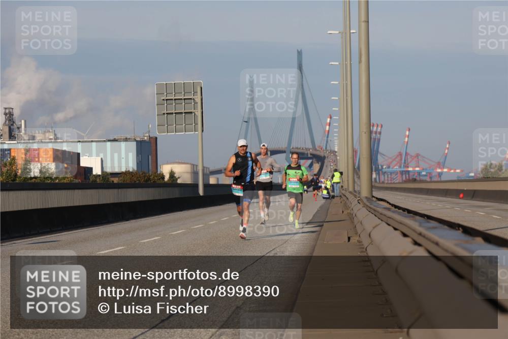 03.10.2025 - Köhlbrandbrückenlauf Luisa Fischer http://msf.ph/oto/8998390 03.10.2025 10:39:09 Position 3  meine-sportfotos.de
