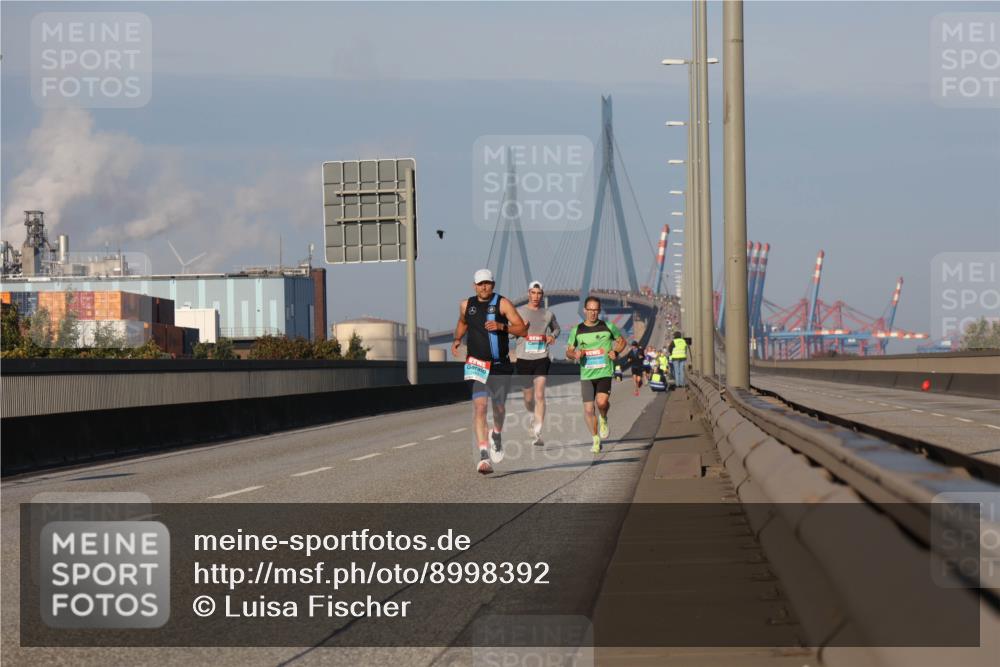 03.10.2025 - Köhlbrandbrückenlauf Luisa Fischer http://msf.ph/oto/8998392 03.10.2025 10:39:09 Position 3  meine-sportfotos.de