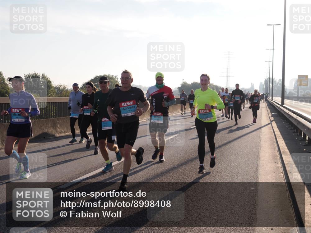03.10.2025 - Köhlbrandbrückenlauf Fabian Wolf http://msf.ph/oto/8998408 03.10.2025 09:15:48 Position 3 1383, 3812, 1077, 1110 meine-sportfotos.de
