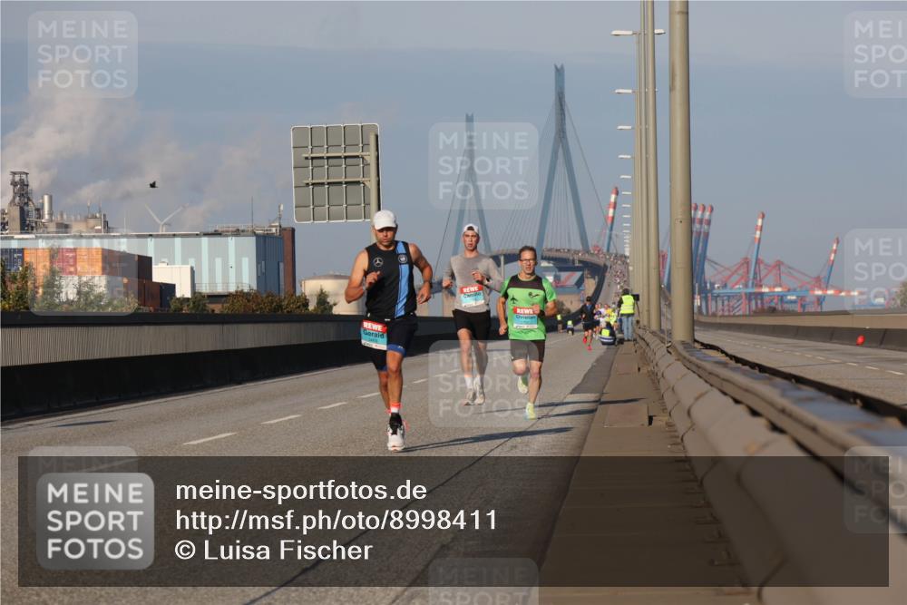 03.10.2025 - Köhlbrandbrückenlauf Luisa Fischer http://msf.ph/oto/8998411 03.10.2025 10:39:11 Position 3  meine-sportfotos.de