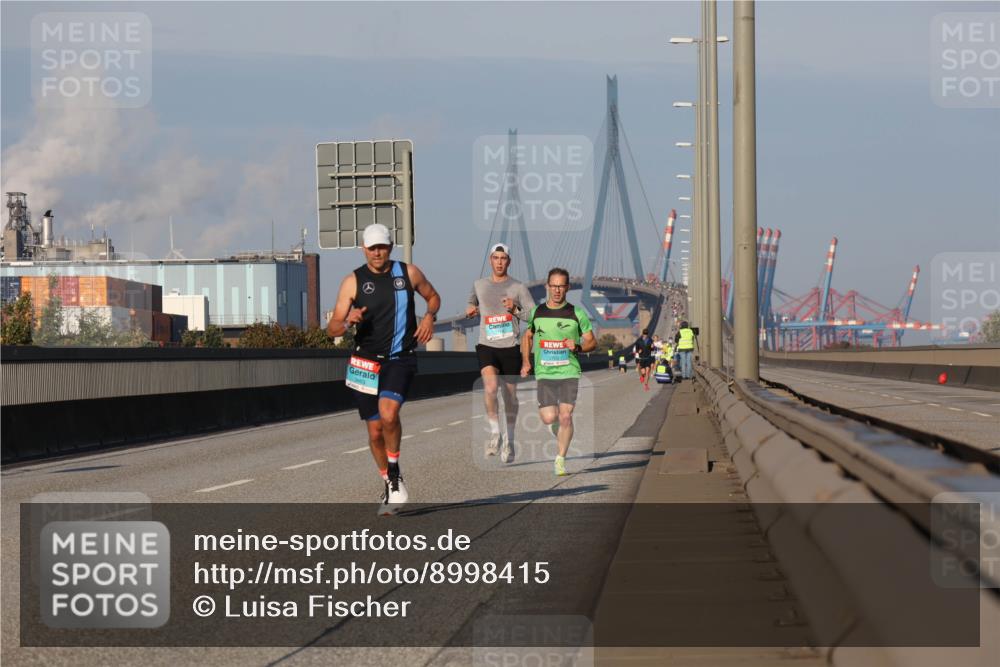 03.10.2025 - Köhlbrandbrückenlauf Luisa Fischer http://msf.ph/oto/8998415 03.10.2025 10:39:12 Position 3  meine-sportfotos.de