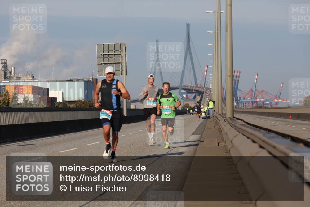 03.10.2025 - Köhlbrandbrückenlauf Luisa Fischer http://msf.ph/oto/8998418 03.10.2025 10:39:12 Position 3  meine-sportfotos.de