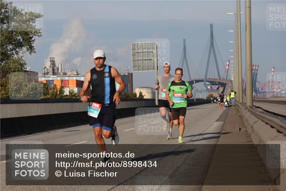 03.10.2025 - Köhlbrandbrückenlauf Luisa Fischer http://msf.ph/oto/8998434 03.10.2025 10:39:14 Position 3 3463 meine-sportfotos.de