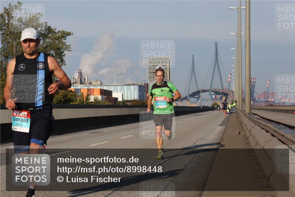 03.10.2025 - Köhlbrandbrückenlauf Luisa Fischer http://msf.ph/oto/8998448 03.10.2025 10:39:15 Position 3 0, 3463, 2702 meine-sportfotos.de