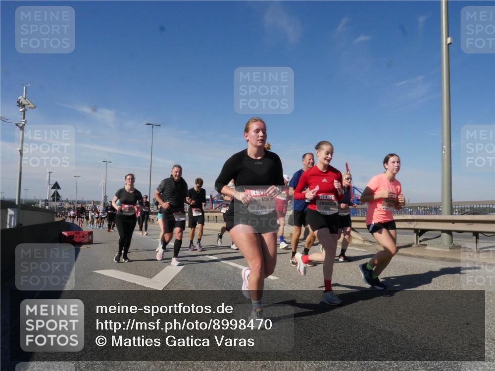 03.10.2025 - Köhlbrandbrückenlauf Matties Gatica Varas http://msf.ph/oto/8998470 03.10.2025 12:50:37 Position 2 6646 meine-sportfotos.de
