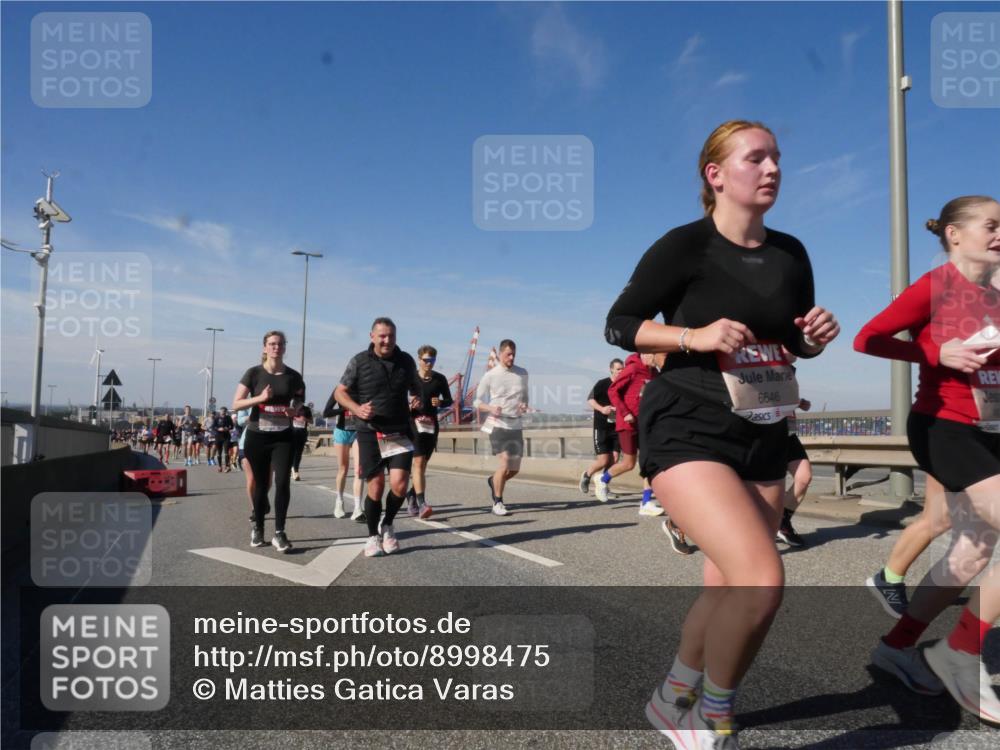 03.10.2025 - Köhlbrandbrückenlauf Matties Gatica Varas http://msf.ph/oto/8998475 03.10.2025 12:50:38 Position 2 6646 meine-sportfotos.de