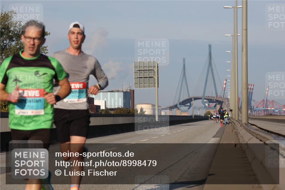 03.10.2025 - Köhlbrandbrückenlauf Luisa Fischer http://msf.ph/oto/8998479 03.10.2025 10:39:18 Position 3 1124 meine-sportfotos.de