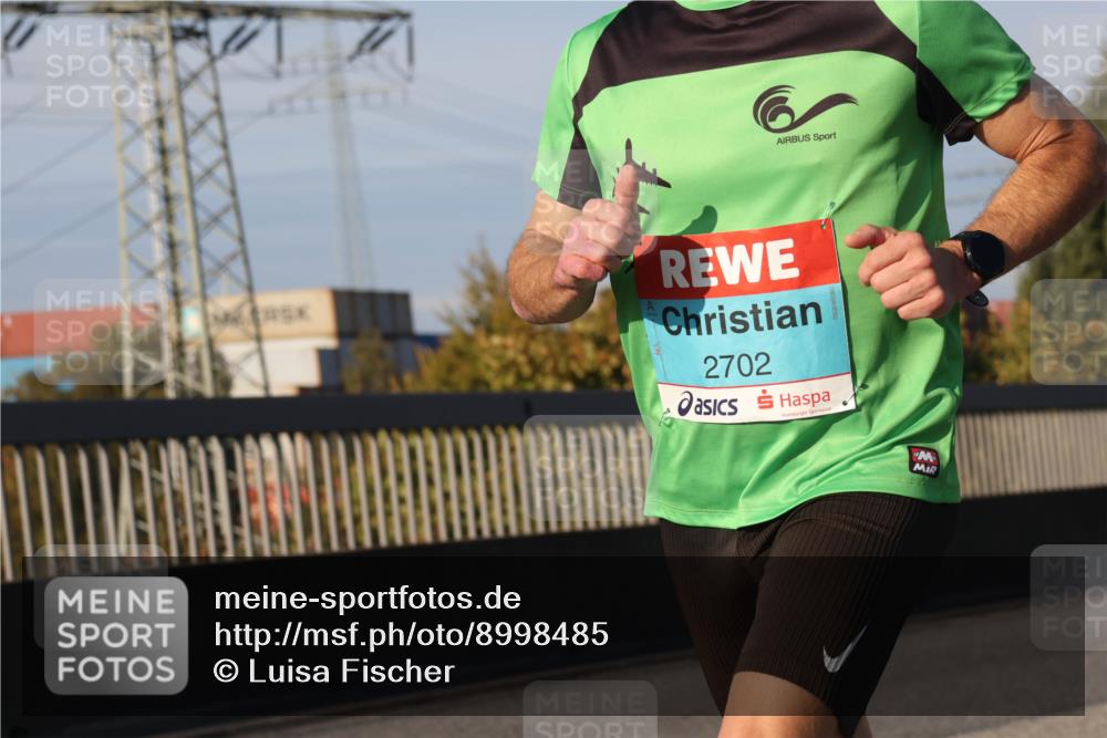 03.10.2025 - Köhlbrandbrückenlauf Luisa Fischer http://msf.ph/oto/8998485 03.10.2025 10:39:19 Position 3 2702 meine-sportfotos.de