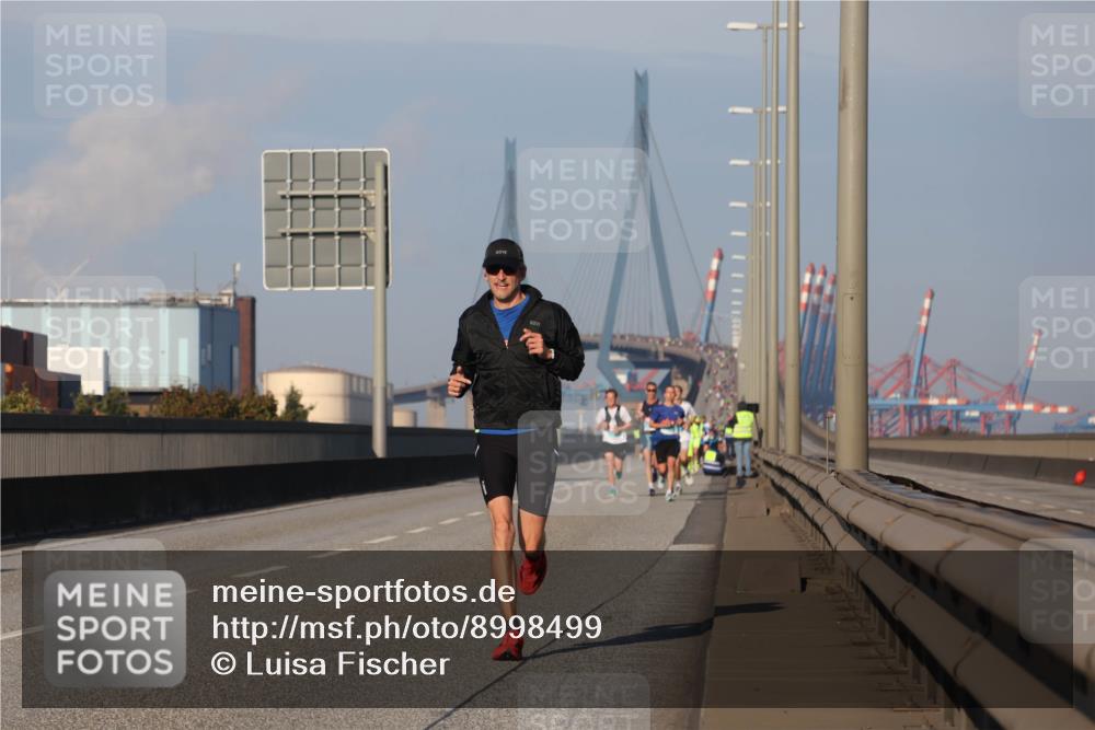 03.10.2025 - Köhlbrandbrückenlauf Luisa Fischer http://msf.ph/oto/8998499 03.10.2025 10:39:36 Position 3  meine-sportfotos.de