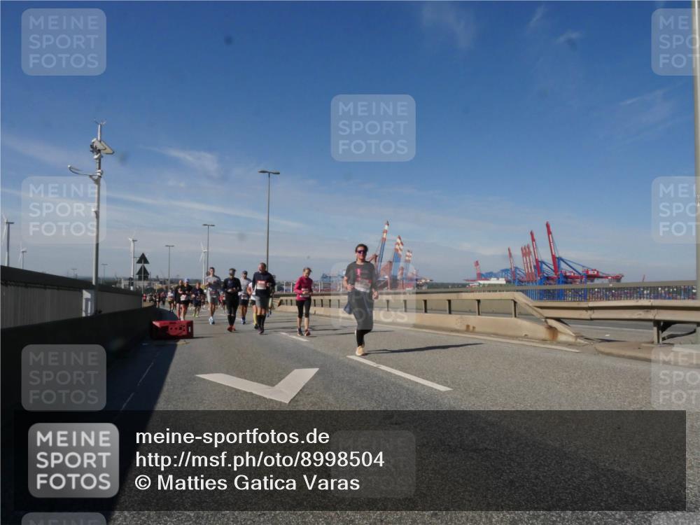 03.10.2025 - Köhlbrandbrückenlauf Matties Gatica Varas http://msf.ph/oto/8998504 03.10.2025 12:50:41 Position 2  meine-sportfotos.de