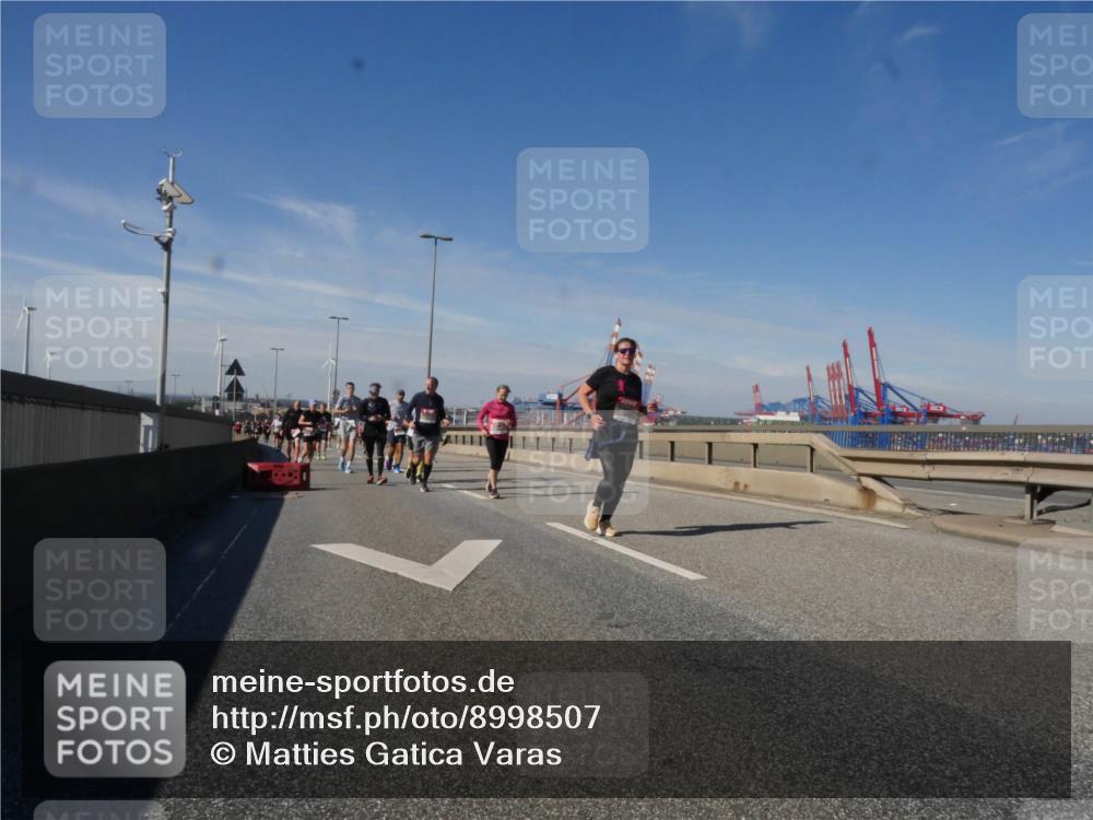 03.10.2025 - Köhlbrandbrückenlauf Matties Gatica Varas http://msf.ph/oto/8998507 03.10.2025 12:50:42 Position 2  meine-sportfotos.de