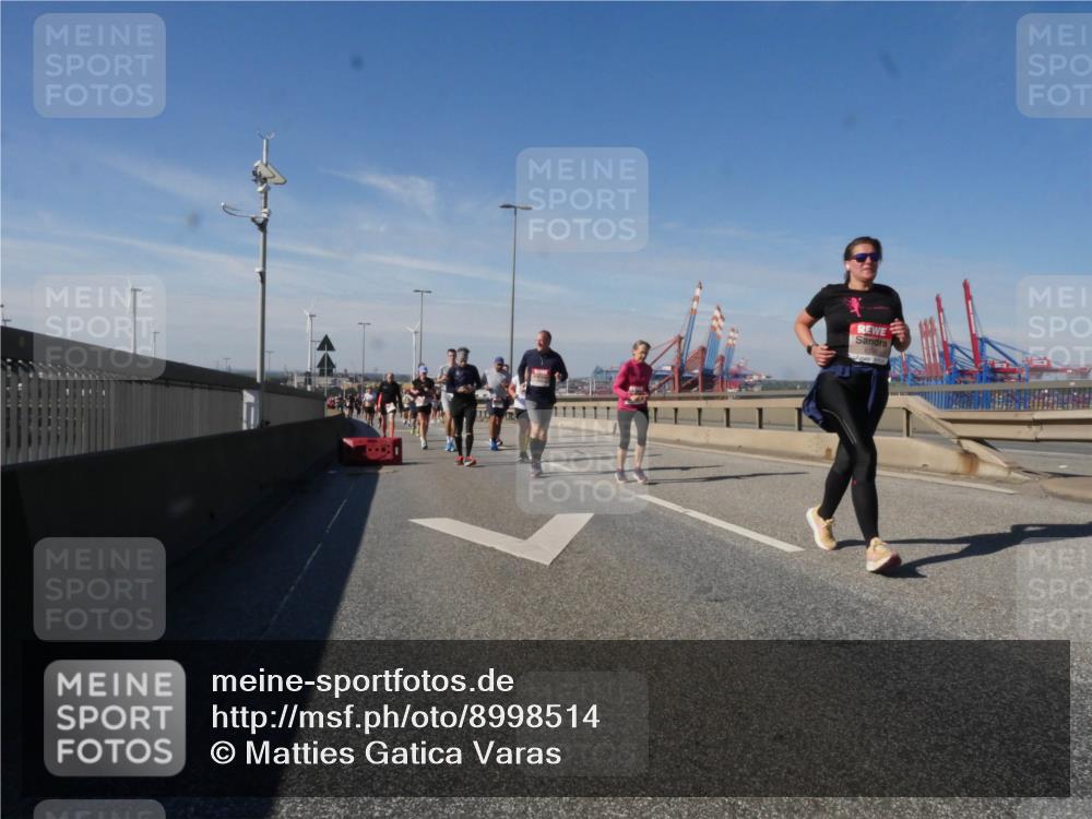 03.10.2025 - Köhlbrandbrückenlauf Matties Gatica Varas http://msf.ph/oto/8998514 03.10.2025 12:50:42 Position 2  meine-sportfotos.de