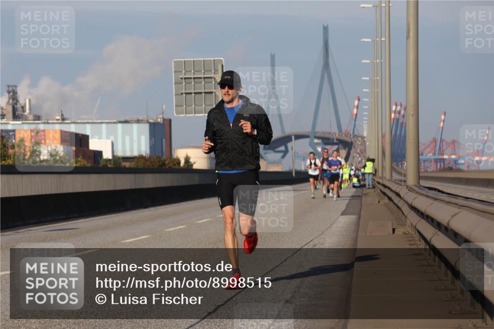 03.10.2025 - Köhlbrandbrückenlauf Luisa Fischer http://msf.ph/oto/8998515 03.10.2025 10:39:37 Position 3  meine-sportfotos.de