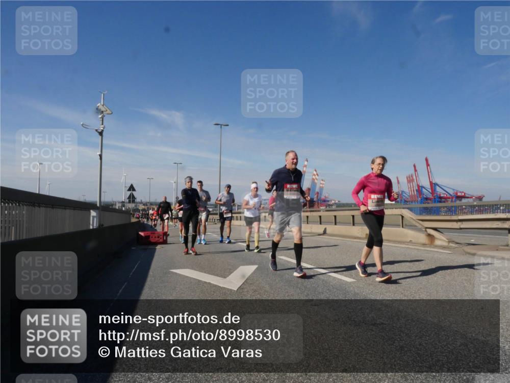 03.10.2025 - Köhlbrandbrückenlauf Matties Gatica Varas http://msf.ph/oto/8998530 03.10.2025 12:50:44 Position 2 5148 meine-sportfotos.de
