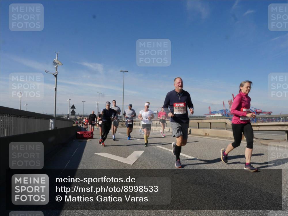 03.10.2025 - Köhlbrandbrückenlauf Matties Gatica Varas http://msf.ph/oto/8998533 03.10.2025 12:50:45 Position 2 5148 meine-sportfotos.de