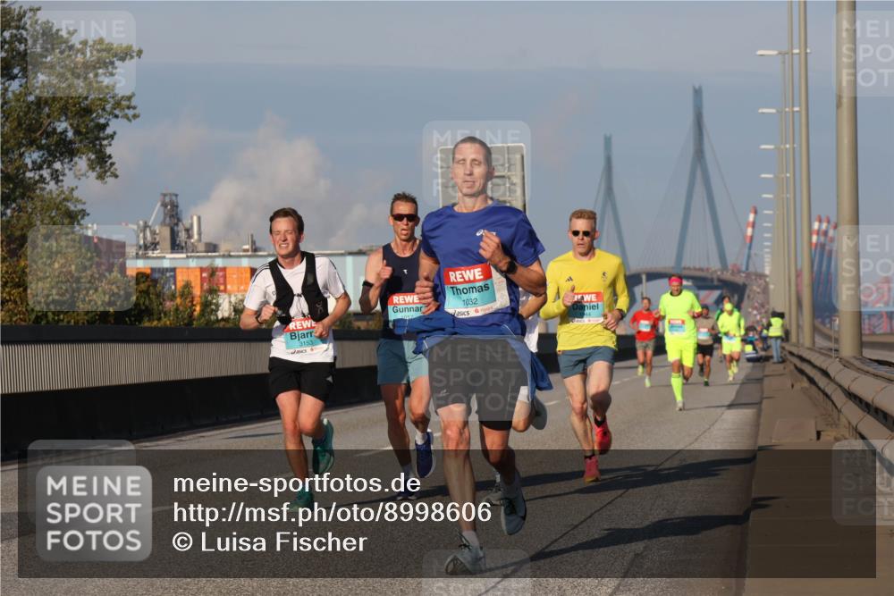 03.10.2025 - Köhlbrandbrückenlauf Luisa Fischer http://msf.ph/oto/8998606 03.10.2025 10:39:52 Position 3 3153, 1032 meine-sportfotos.de