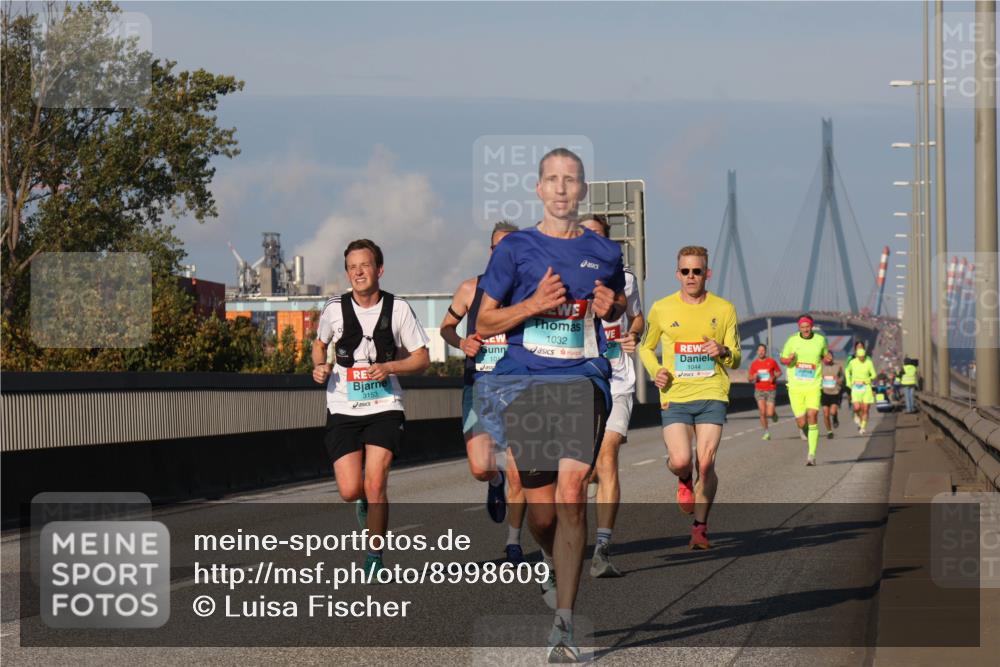 03.10.2025 - Köhlbrandbrückenlauf Luisa Fischer http://msf.ph/oto/8998609 03.10.2025 10:39:53 Position 3 3153, 1032, 10, 1044 meine-sportfotos.de