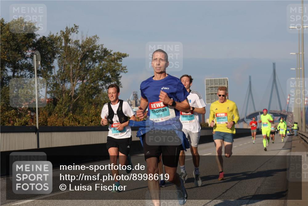 03.10.2025 - Köhlbrandbrückenlauf Luisa Fischer http://msf.ph/oto/8998619 03.10.2025 10:39:54 Position 3 1032, 3154, 1044 meine-sportfotos.de